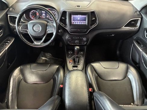 Used 2019 Jeep Cherokee Latitude Plus image 19