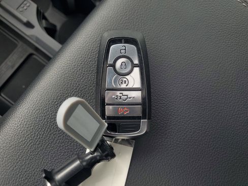 Used 2025 Ford F250 Lariat w/ Lariat Ultimate Package image 30