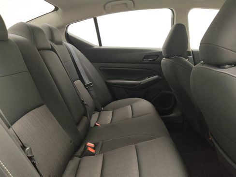 Used 2024 Nissan Altima 2.5 SV image 19