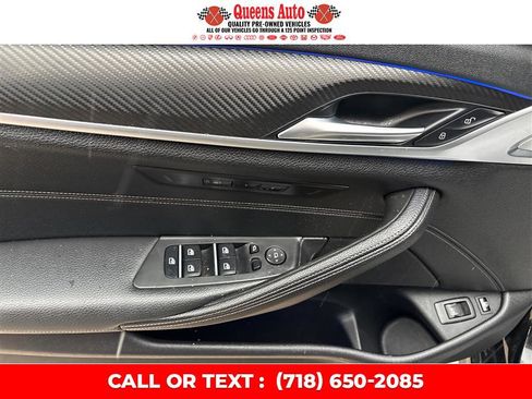 Used 2019 BMW 530e w/ M Sport Package image 24