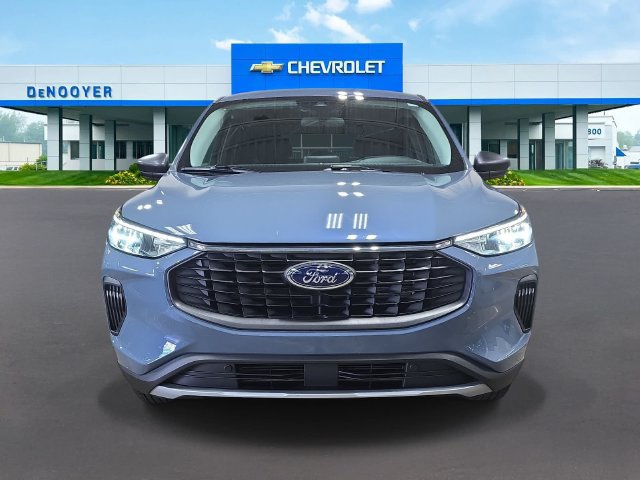 Used 2024 Ford Escape Active AWD/4WD image 2