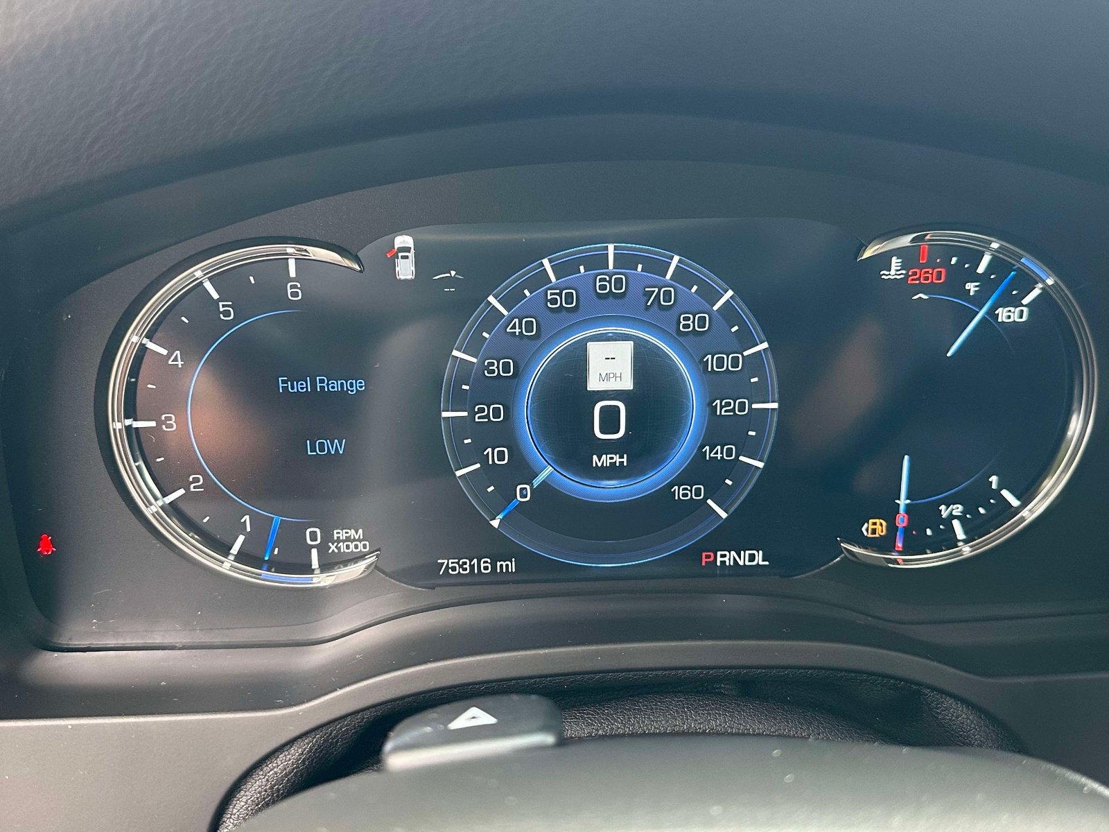 Used 2020 Cadillac Escalade Premium Luxury AWD/4WD image 17