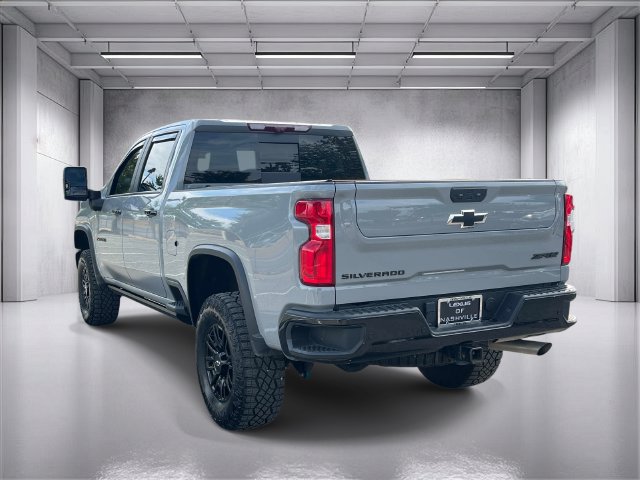 Used 2024 Chevrolet Silverado 2500 ZR2 w/ Technology Package AWD/4WD image 5