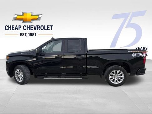 Used 2020 Chevrolet Silverado 1500 Custom w/ Custom Value Package AWD/4WD image 5