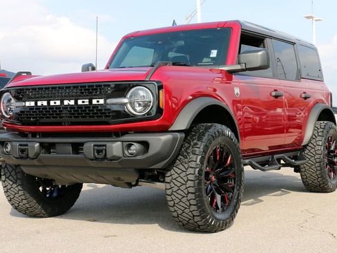 New 2025 Ford Bronco Big Bend w/ Black Diamond Package AWD/4WD image 1