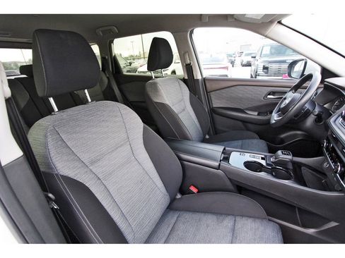 Used 2023 Nissan Rogue SV FWD image 29