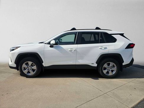 Certified 2025 Toyota RAV4 XLE AWD/4WD image 6