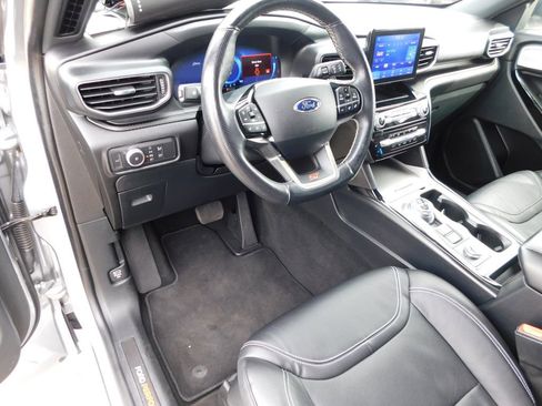 Used 2021 Ford Explorer ST w/ Equipment Group 401A AWD/4WD image 17