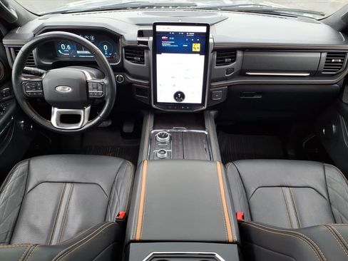Certified 2023 Ford Expedition Platinum image 20
