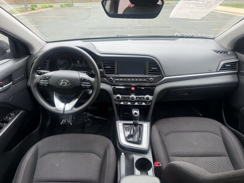 Used 2020 Hyundai Elantra SEL w/ Cargo Package (C1) FWD image 9
