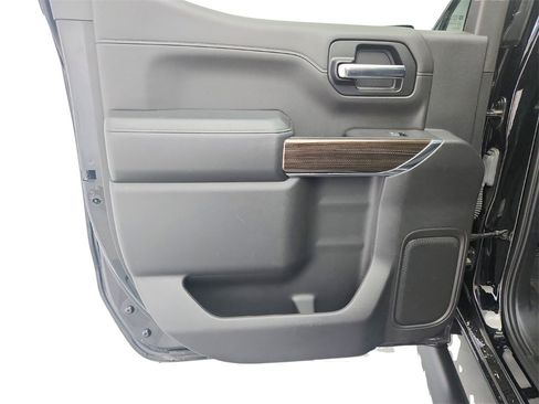 Used 2019 Chevrolet Silverado 1500 RST image 20