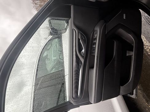 Used 2024 GMC Yukon Denali image 17