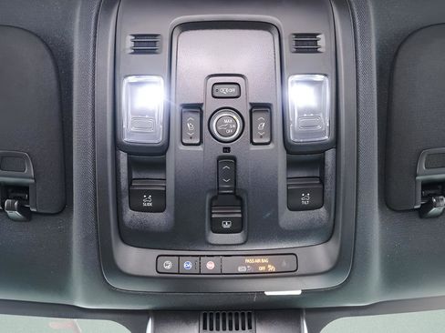 Used 2025 Chevrolet Tahoe RST w/ RST Capability Package AWD/4WD image 17