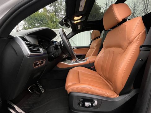 Used 2022 BMW X5 M50i w/ Executive Package image 20