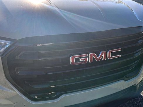 Certified 2023 GMC Terrain SLE w/ Driver Convenience Package image 28