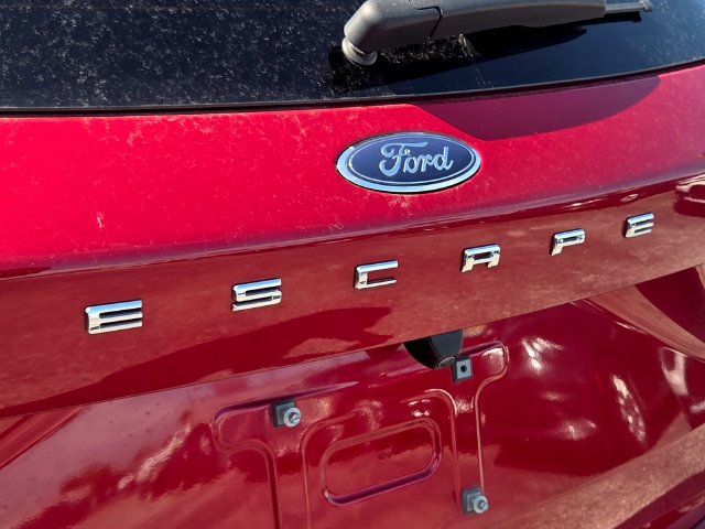 Used 2024 Ford Escape ST-Line w/ Tech Pack #1 FWD image 15