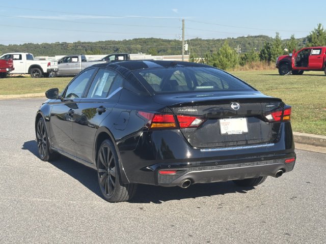 Certified 2022 Nissan Altima 2.5 SR w/ Midnight Edition Package AWD/4WD image 7