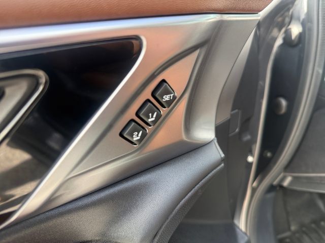 Certified 2025 Subaru Outback Touring XT AWD/4WD image 16