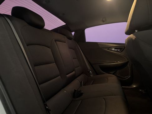 Used 2021 Chevrolet Malibu LT FWD image 29