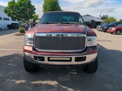 Used 2005 Ford F250 XLT AWD/4WD image 3