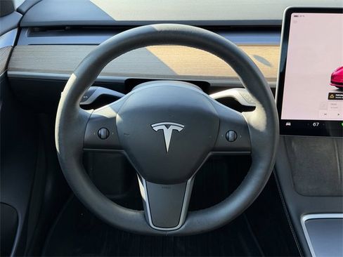 Used 2023 Tesla Model 3 Standard Range image 11