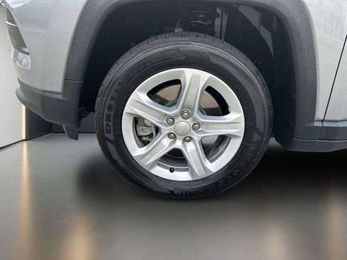 Used 2024 Jeep Compass Sport AWD/4WD image 10