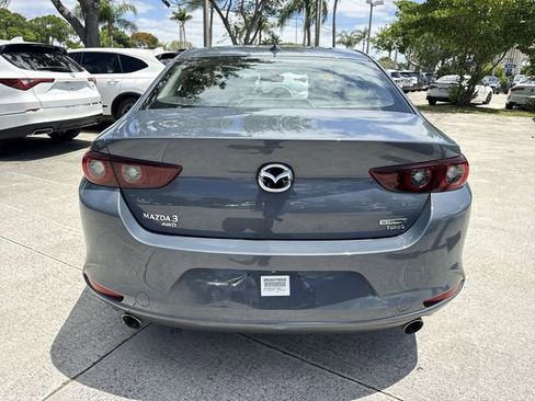 Used 2022 MAZDA MAZDA3 s image 24