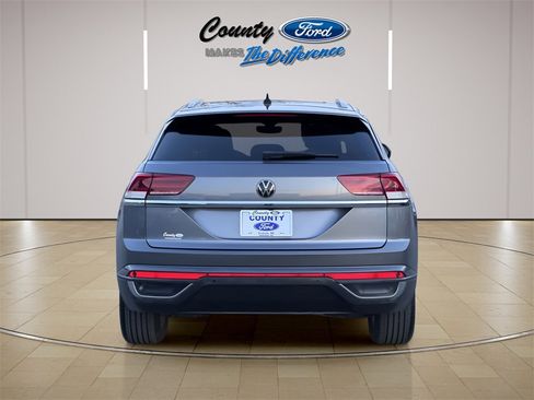 Used 2021 Volkswagen Atlas Cross Sport SEL image 11