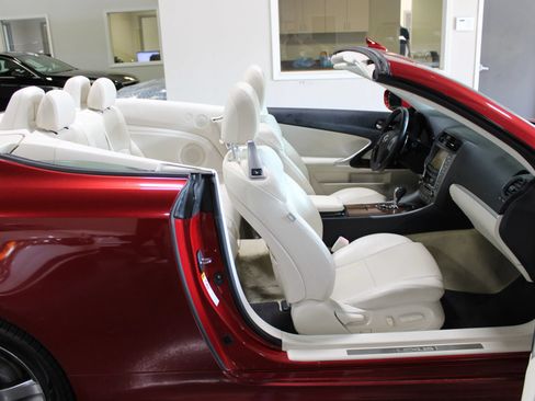 Used 2011 Lexus IS 350C RWD image 45