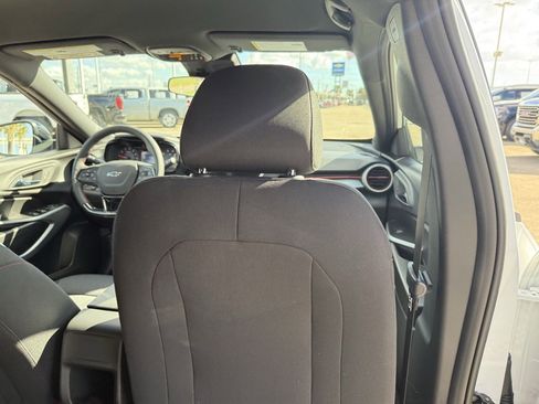 New 2026 Chevrolet Trax RS w/ Driver Confidence Package image 39