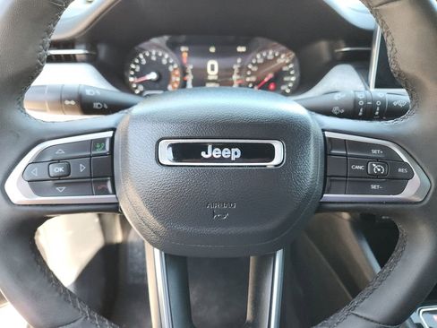 Certified 2024 Jeep Compass Latitude image 27