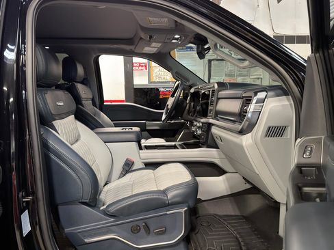 Used 2024 Ford F250 Limited w/ FX4 Off-Road Package image 26
