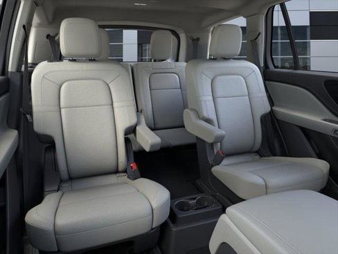 New 2025 Lincoln Aviator Reserve w/ Illumination Package image 11