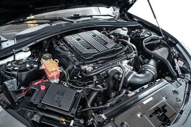 Used 2018 Chevrolet Camaro ZL1 RWD image 29
