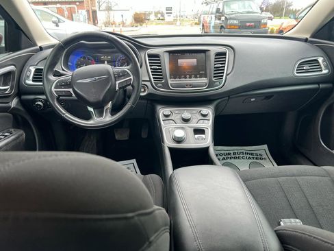 Used 2016 Chrysler 200 Limited w/ Comfort Group image 12