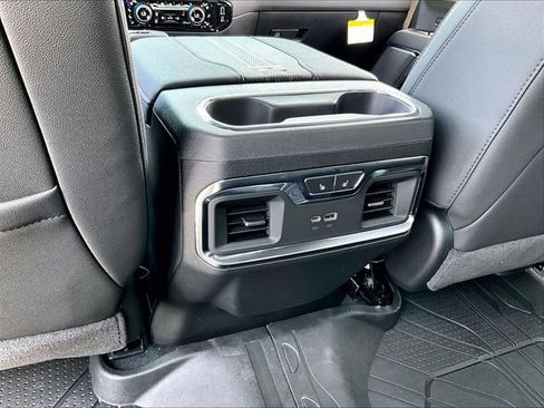 New 2026 Chevrolet Silverado 1500 High Country AWD/4WD image 17