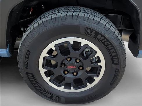 Used 2026 Toyota 4Runner TRD Off-Road Premium AWD/4WD image 9