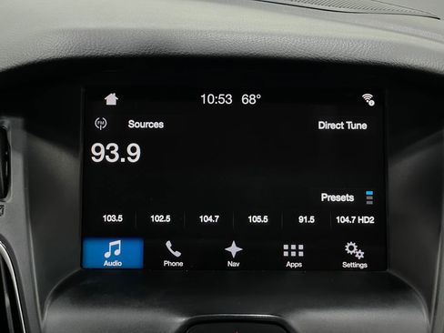 Used 2017 Ford Focus Titanium image 25