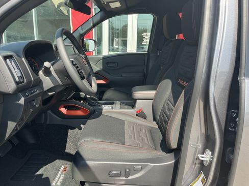 New 2026 Nissan Frontier PRO-4X w/ Pro-4x Convenience Package AWD/4WD image 4