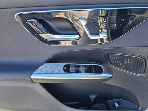 Used 2026 Mercedes-Benz GLC 300 image 17