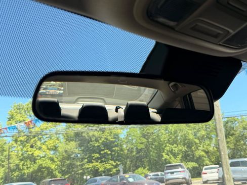 Used 2019 Honda Accord LX image 31