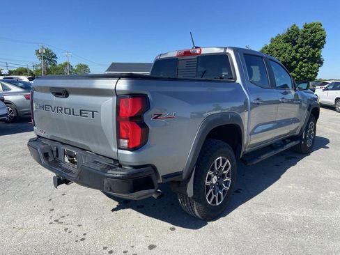 Used 2024 Chevrolet Colorado Z71 w/ Z71 Convenience Package 2 AWD/4WD image 8
