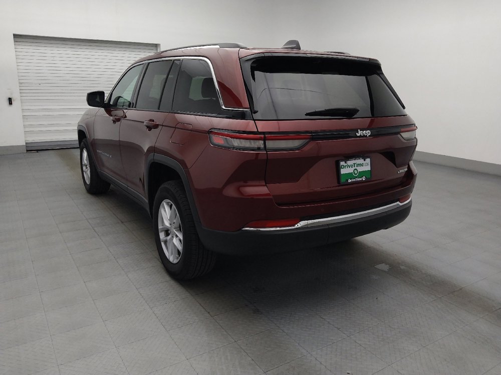 Used 2023 Jeep Grand Cherokee Laredo X RWD image 5