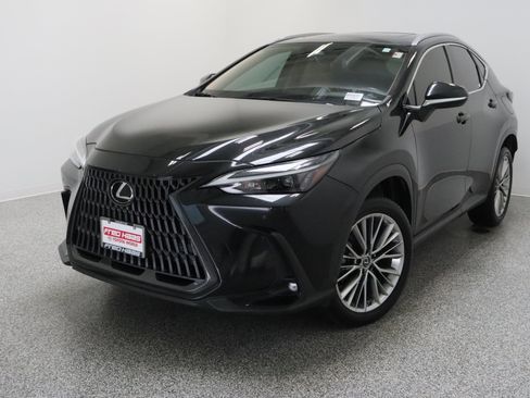 Used 2022 Lexus NX 350 AWD image 2