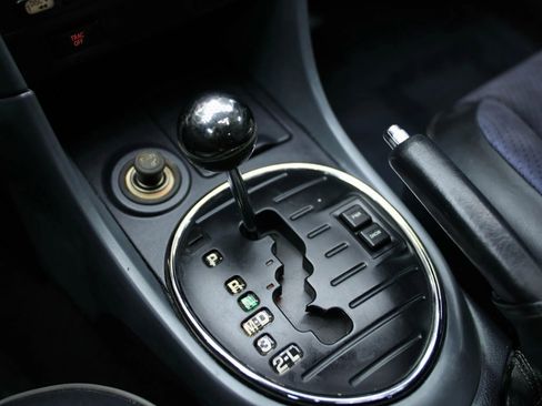 Used 2002 Lexus IS 300 image 36