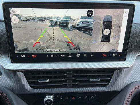 Used 2025 Ford Explorer ST-Line image 34