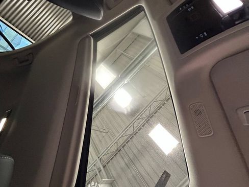 Used 2019 Lexus ES 300h w/ Premium Package FWD image 58