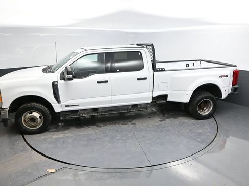 Used 2023 Ford F350 XLT image 27