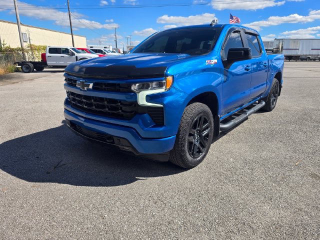 Used 2024 Chevrolet Silverado 1500 RST w/ Convenience Package II AWD/4WD image 8