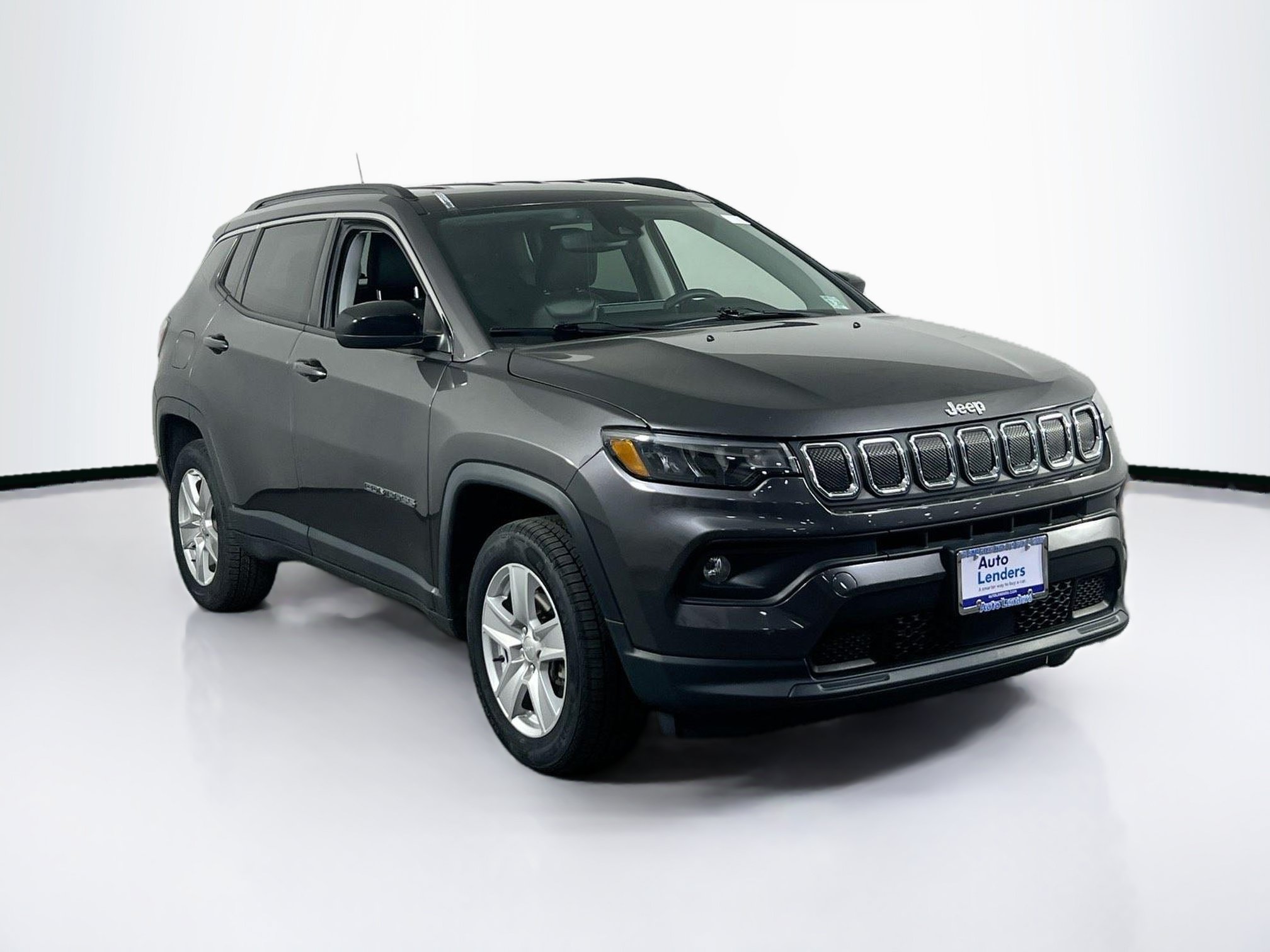 Used 2022 Jeep Compass Latitude AWD/4WD image 3